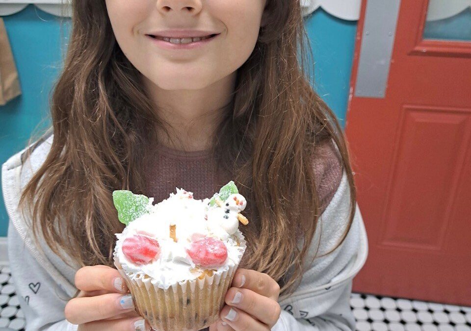 Snow Globe Cupcakes | Foodie Kids Austin